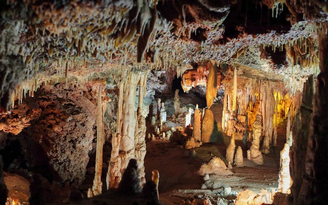 Hams' Caves with Optional Transfers Image 8