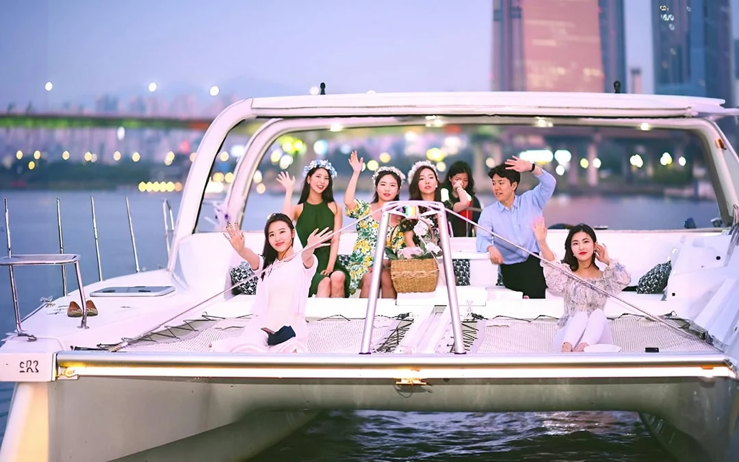 Han River Marina Yacht Experience Image 10