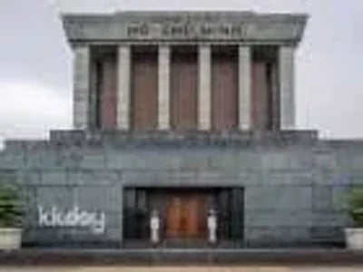 Hanoi: Skip-the-Line Entry to Ho Chi Minh Mausoleum & Museum