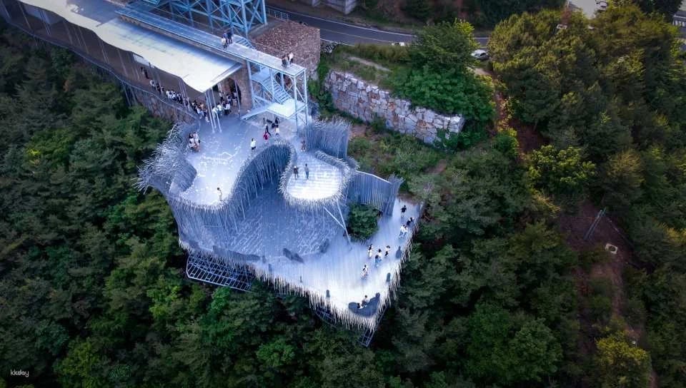 Haslla Art World Gangneung: The most photogenic art museum with an ocean view
