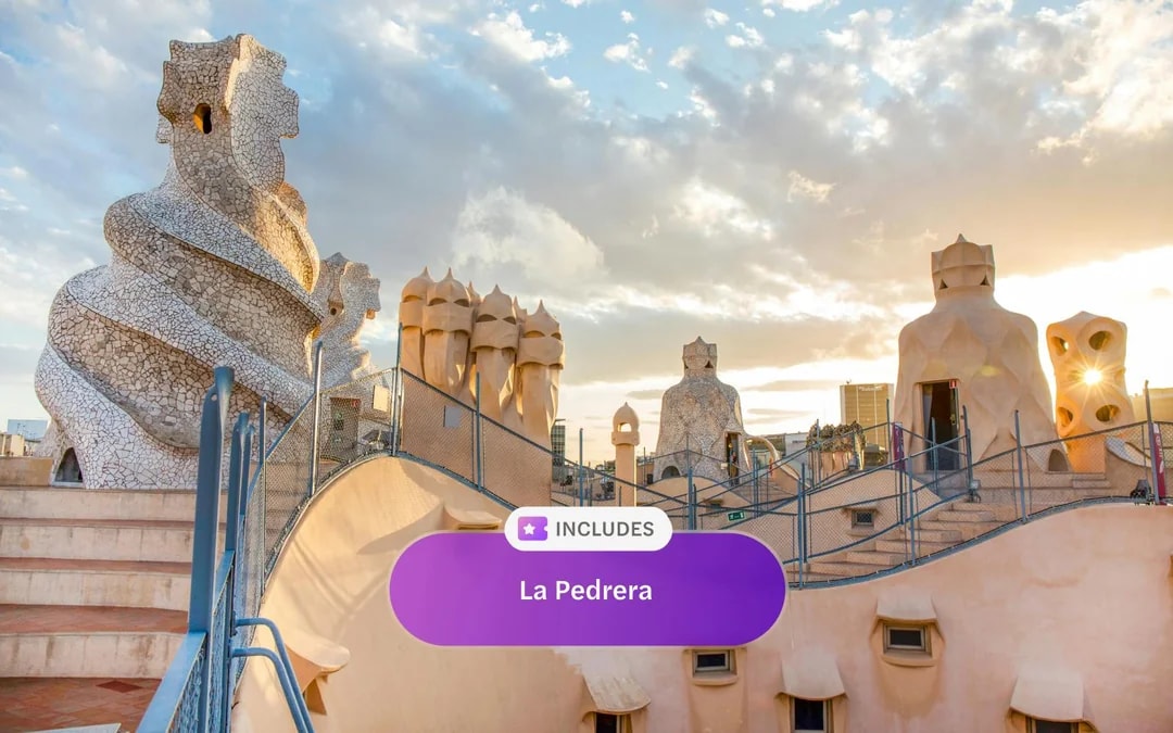Headout Barcelona Pass: Sagrada Familia, Park Güell, Casa Batllo + Unlimited Public Transport & more Image 8