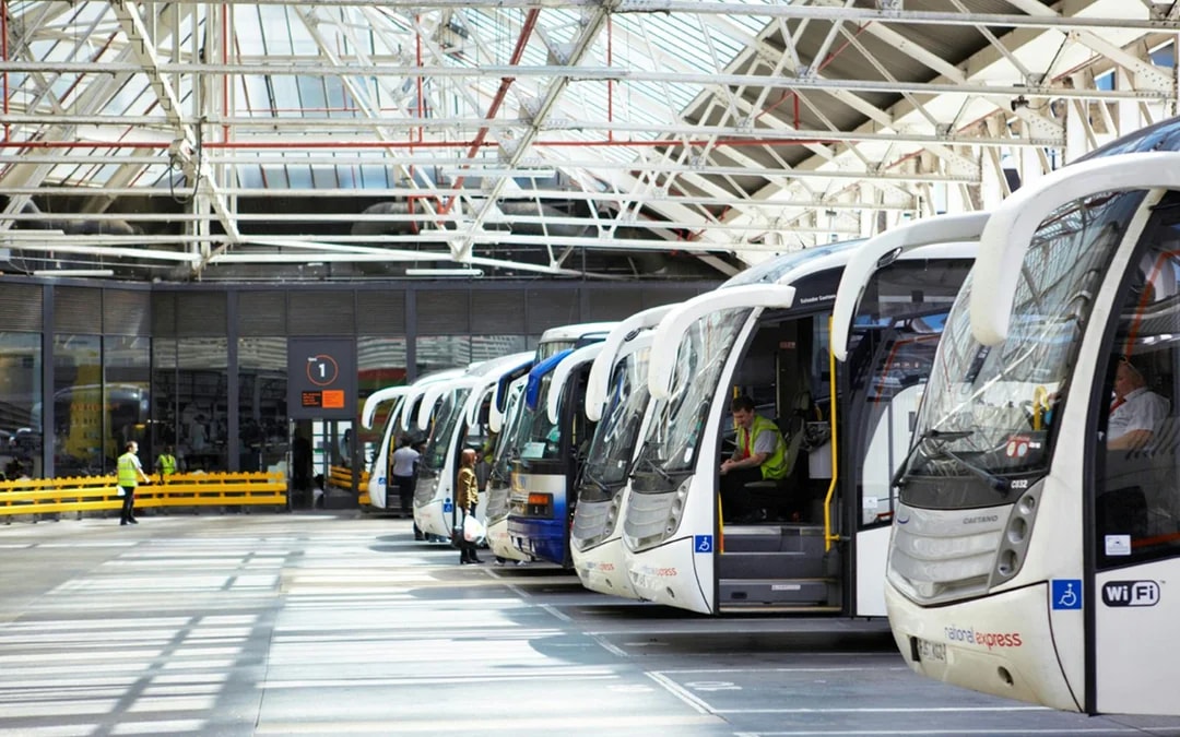 National Express: One-Way Bus Transfers Between Heathrow Airport & London Victoria/Hammersmith Station Image 6