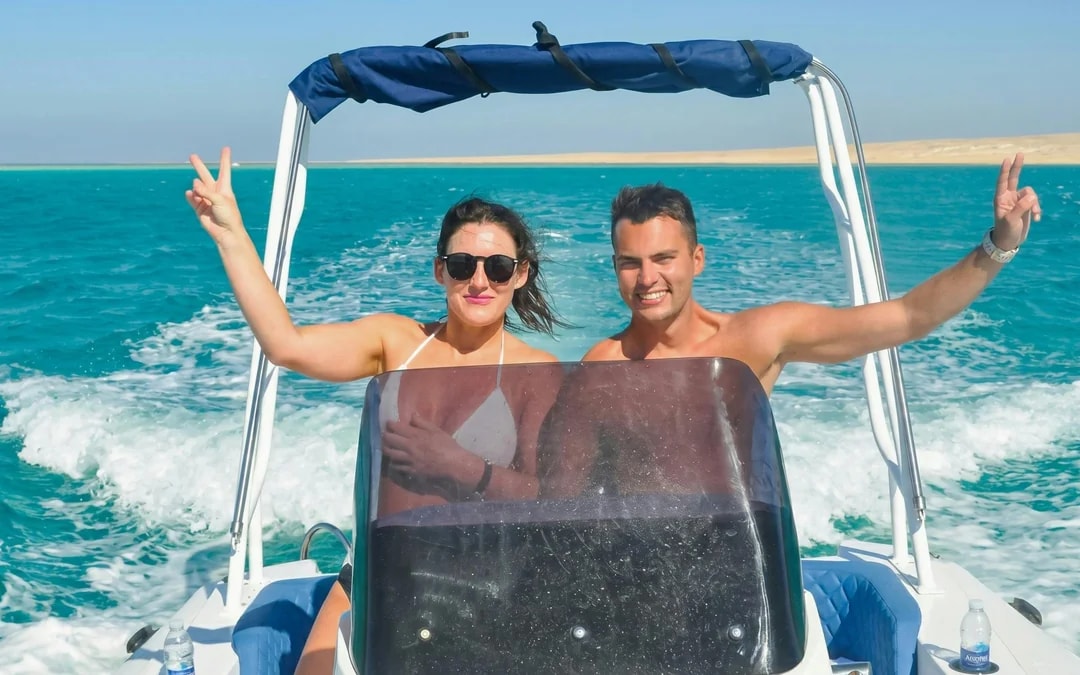 High-Speed Sea Taxi Tour to Orange Bay or Magawish with Round-Trip Hotel Transfers Image 6