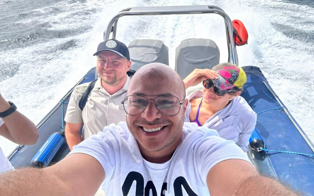 High-Speed Sea Taxi Tour to Orange Bay or Magawish with Round-Trip Hotel Transfers Image 7