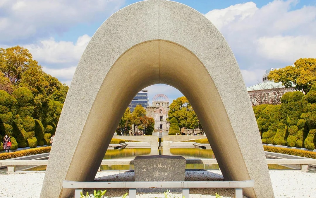From Hiroshima: Hiroshima & Miyajima Bus Tour with UNESCO-Listed Peace Memorial Park, Museum & Itsukushima Shrine Image 7