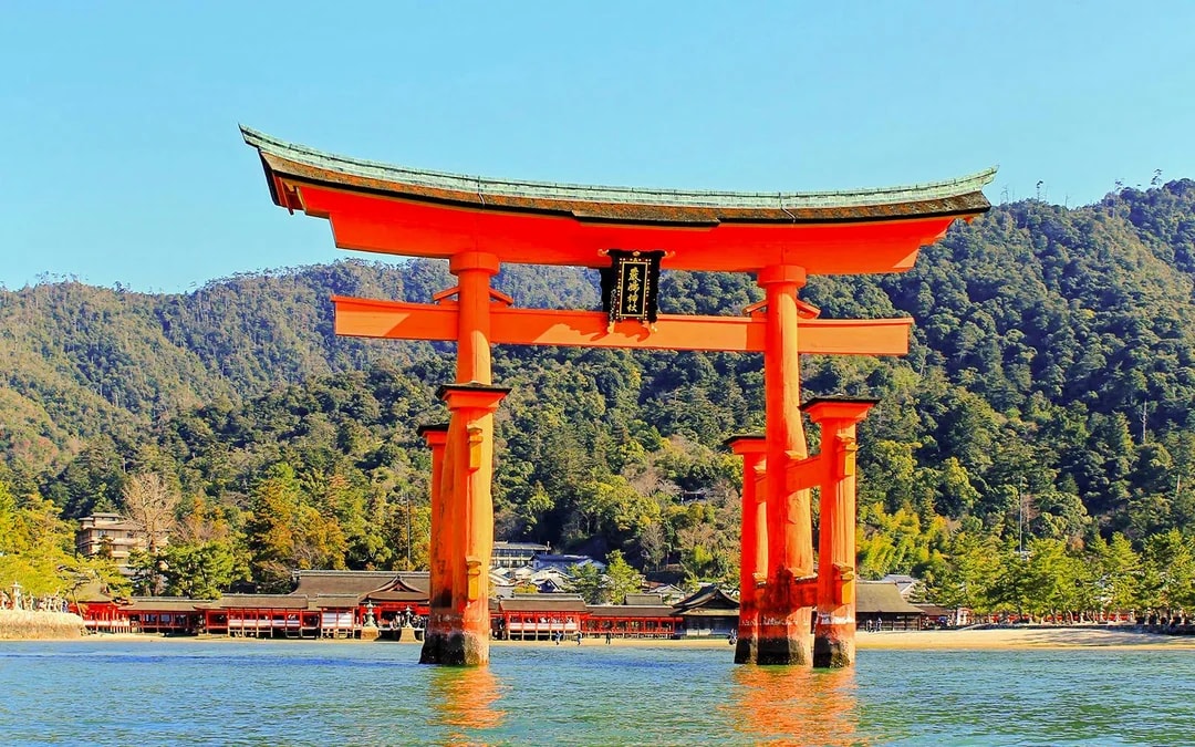 From Hiroshima: Hiroshima & Miyajima Bus Tour with UNESCO-Listed Peace Memorial Park, Museum & Itsukushima Shrine Image 3