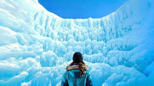 Hokkaido Noboribetsu Jigokudani Valley + Lake Tōya + Showa Shinzan Bear Ranch + Lake Shikotsu | Ice Wave Festival Limited Edition Day Tours