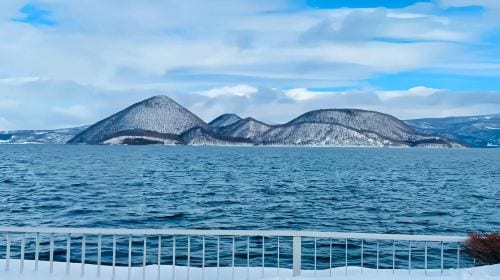 Hokkaido Noboribetsu Jigokudani Valley + Lake Tōya + Showa Shinzan Bear Ranch + Lake Shikotsu | Ice Wave Festival Limited Edition Day Tours