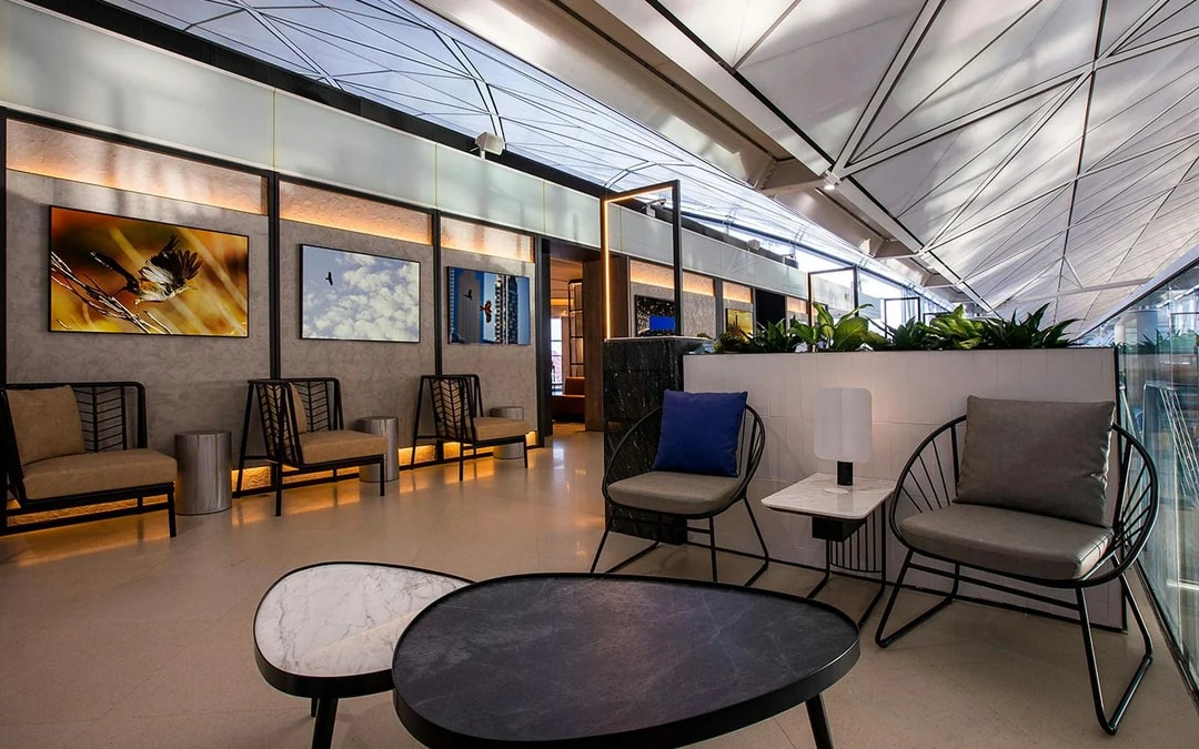 Plaza Premium Lounge Access at Hong Kong International Airport: Standard Lounge (Gate 1, 35, and 60) Image 10