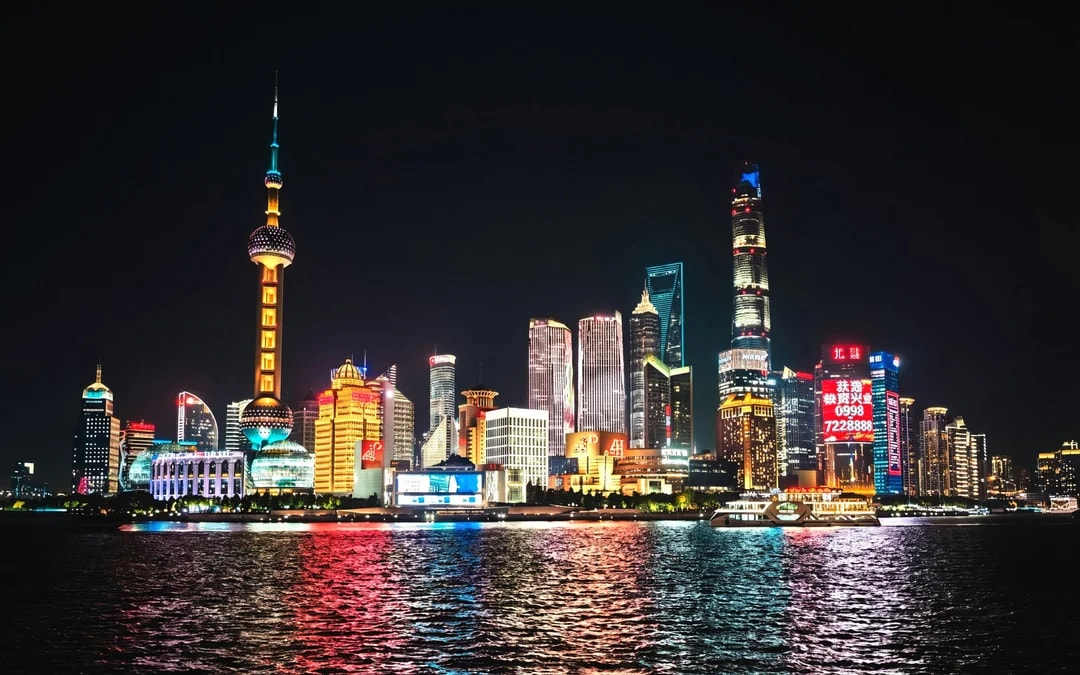 Huangpu River Cruise + Shanghai Guanfu Museum Entry Image 3