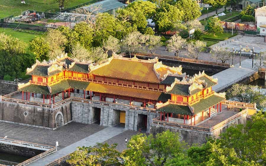 HUE CITY TOUR