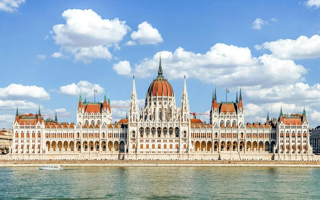 Hungarian Parliament Audio Guided Tour Image 1