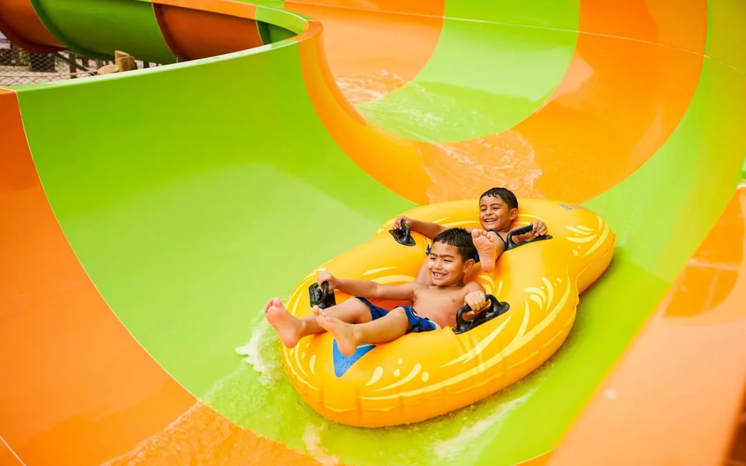 Hurricane Harbor Arlington Good Any Day Tickets Image 10