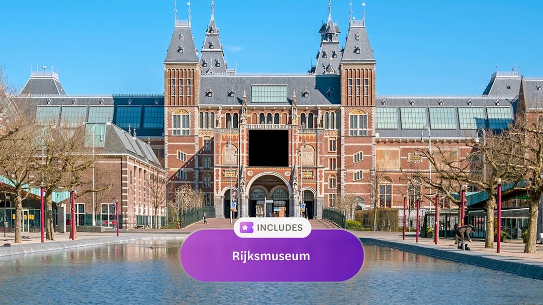Rijksmuseum entrance in Amsterdam with canal view, included in I Amsterdam City Card.