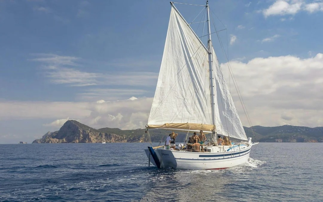 Ibiza Classic Sailboat Cruise with Snorkeling and Tapas Image 7