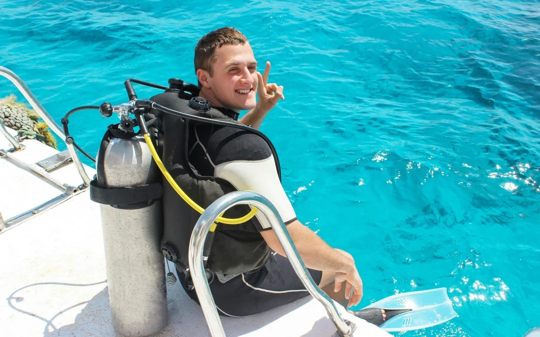 Ibiza Small-Group Beginner Scuba Diving with Instructor and Snorkeling Image 6