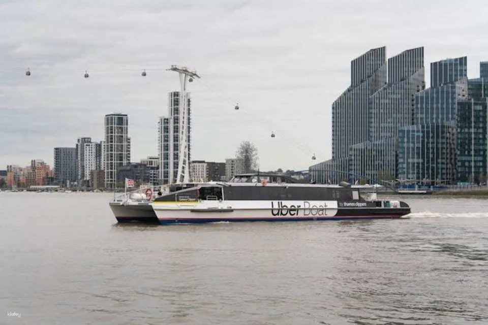 IFS Cloud Cable Car ride and Uber Boat by Thames Clippers one-way ticket