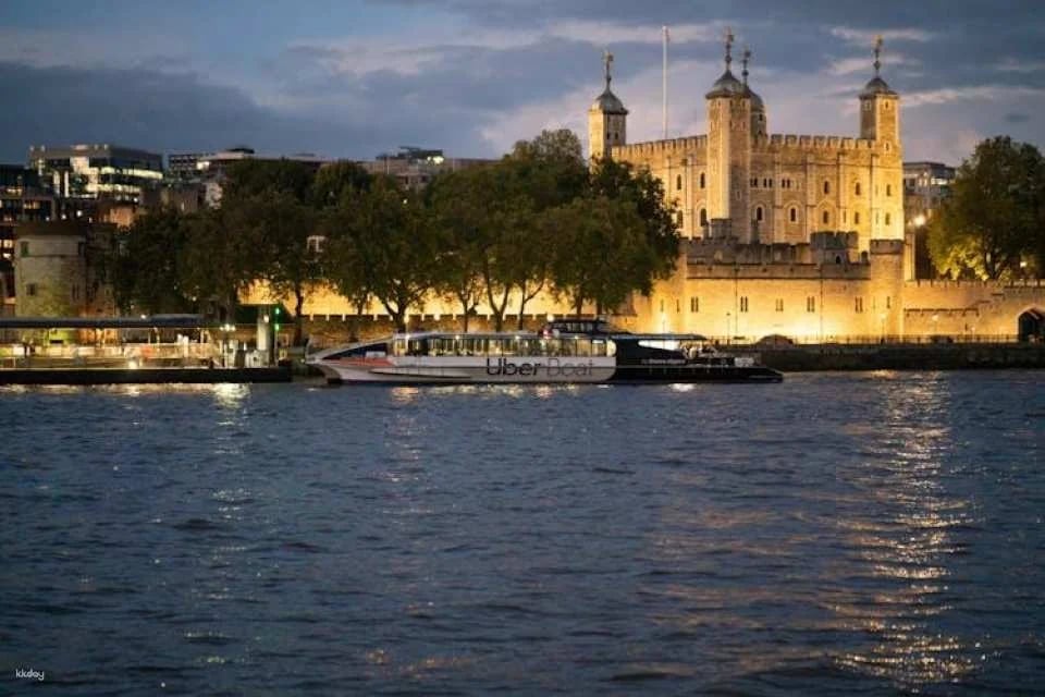 IFS Cloud Cable Car ride and Uber Boat by Thames Clippers one-way ticket