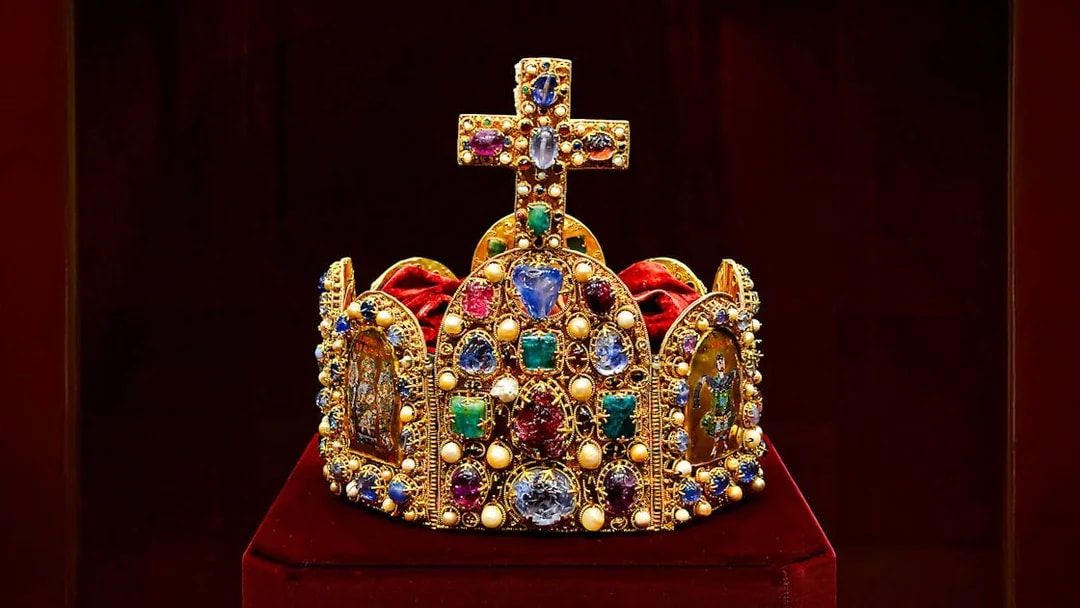 Crown of the Holy Roman Empire displayed at Imperial Treasury Vienna.