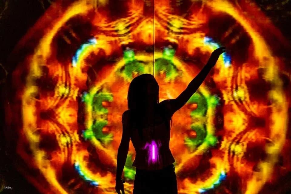 Infinity Attraction｜Gold Coast