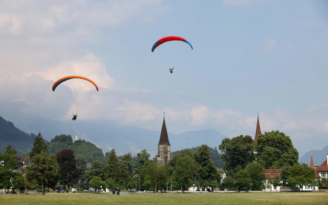 Interlaken Tandem Paragliding Flight Image 6