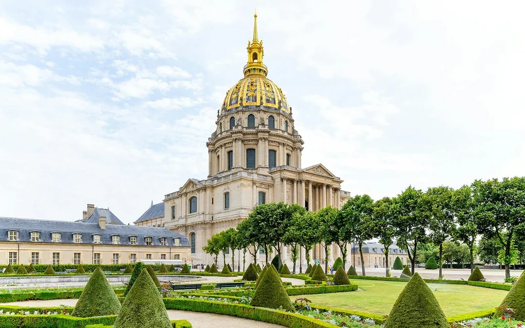Invalides: Napoleon's Tomb & Army Museum Skip-the-Line Entry Tickets Image 4