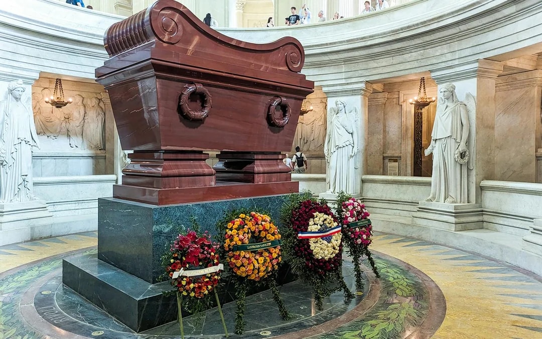 Invalides: Napoleon’s Tomb & Army Museum Guided Tour Image 5