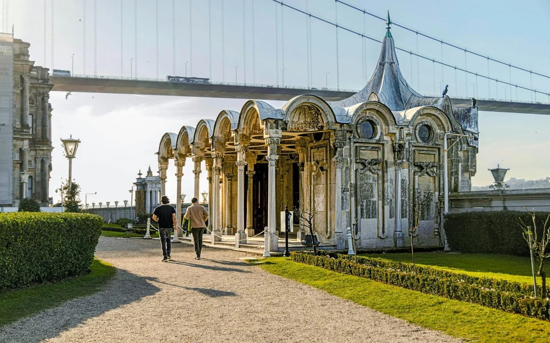 Istanbul: Europe & Asia Tour by Bus with Bosphorus Cruise Image 11
