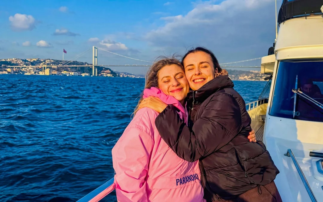 Istanbul: Guided Bosphorus Afternoon Sightseeing Cruise Image 2