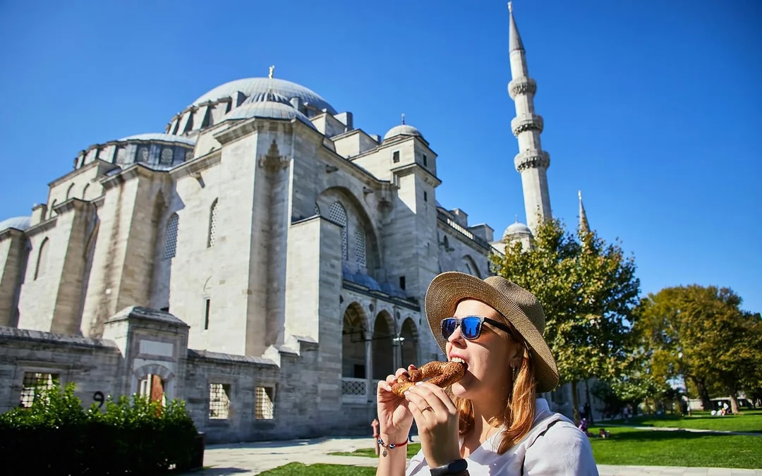 Half-Day Walking Tour of the Magnificent Mosques in Istanbul Image 6