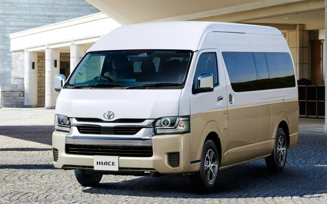Itami Airport (ITM) Private Transfer to/from Kyoto City Image 2