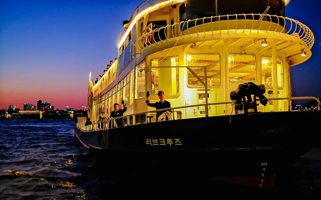Jamsil Han River E-land Ferry Cruise Image 10