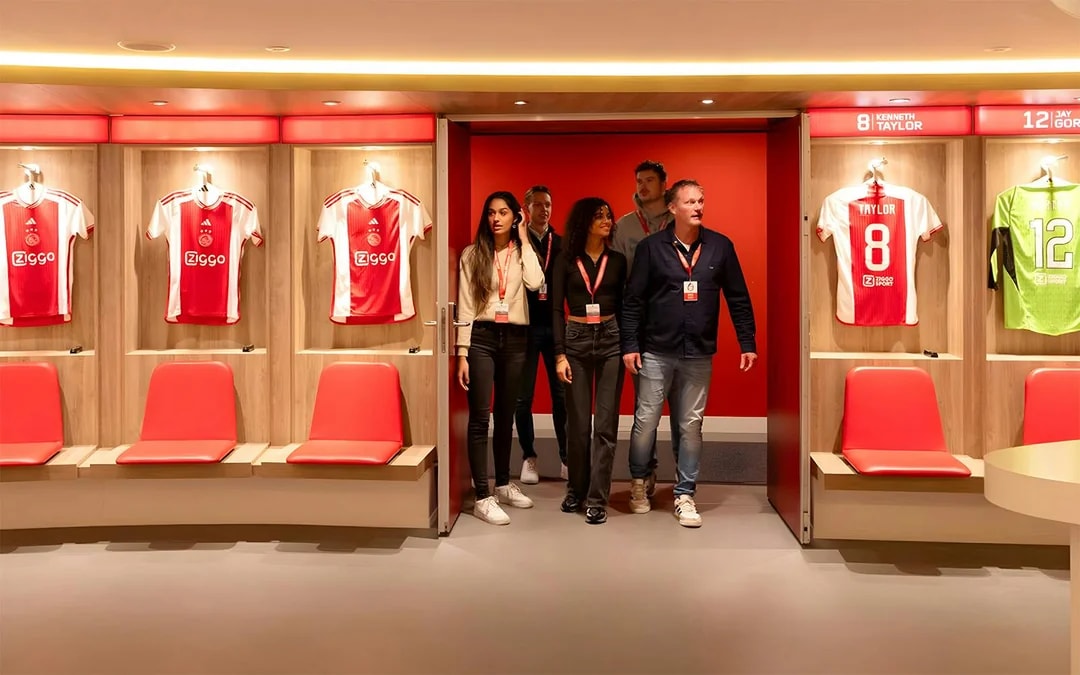 Johan Cruijff ArenA Stadium VIP Tour with a Drink and Scarf Image 8