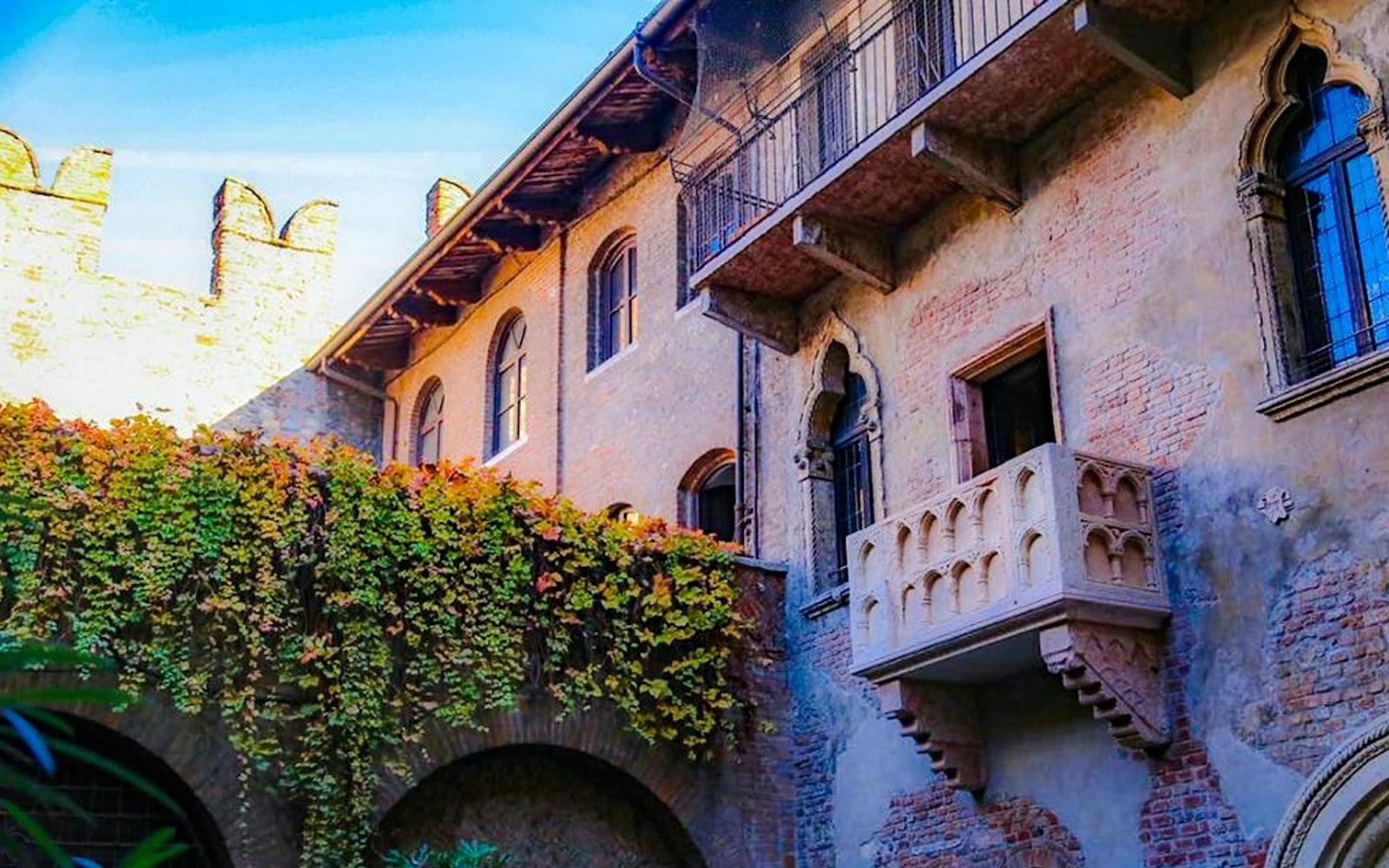 Juliet's Courtyard and Verona Teatro Tickets (juliet-s-courtyard-and-verona-teatro-tickets)