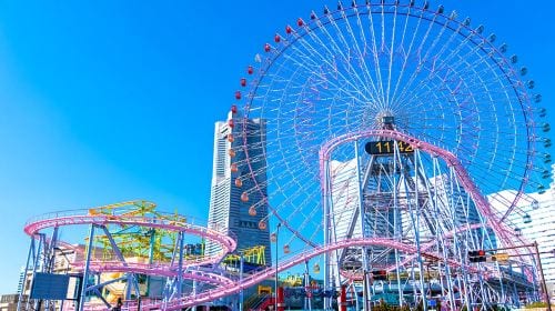 Kamakura Youth Memories + Enoshima + Yokohama Red Brick Warehouse Night View 1-day Tour with Enoshima Electric Railway Experience Day Tours experience image 3