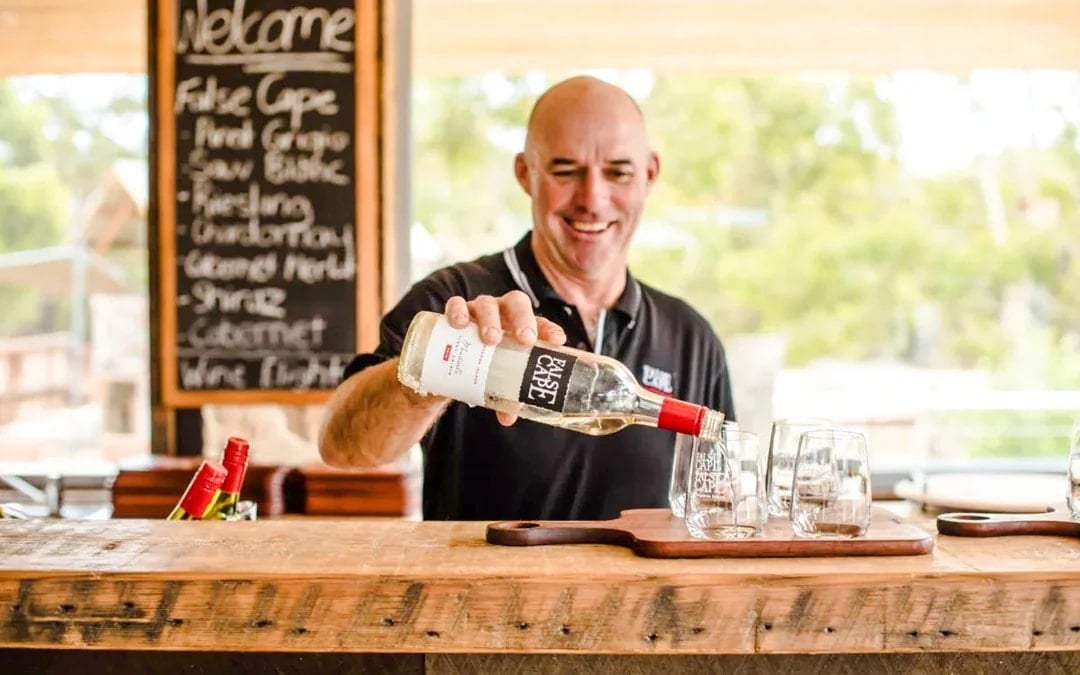 Kangaroo Island Sip & See Guided Tour with 2-Course Lunch, Return Ferry & Adelaide Transfers Image 1