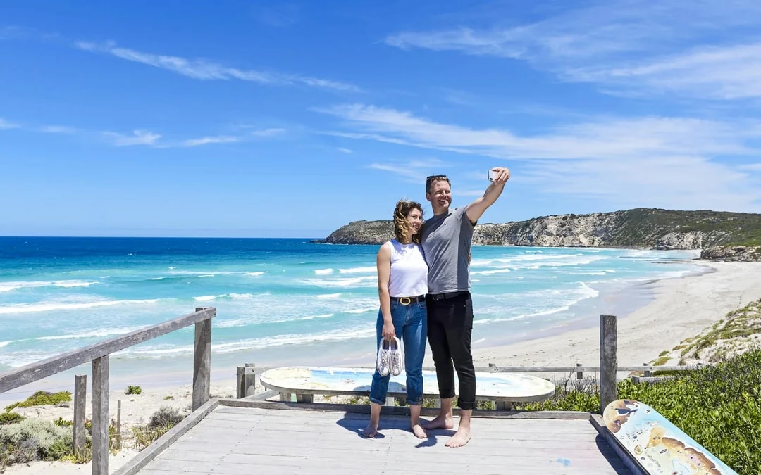 Kangaroo Island Sip & See Guided Tour with 2-Course Lunch, Return Ferry & Adelaide Transfers Image 8