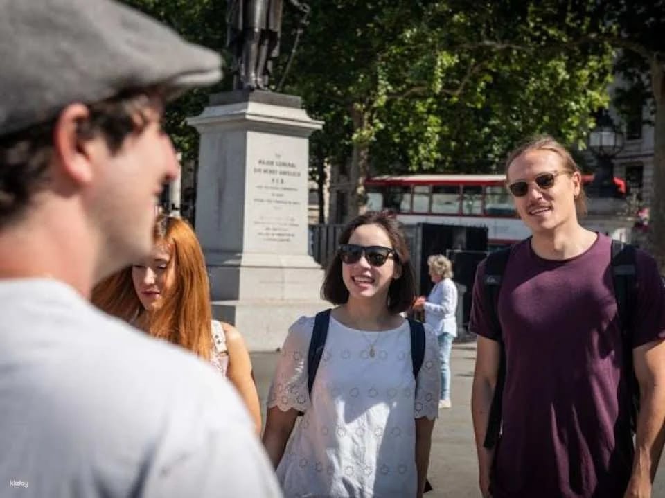 Kensington Palace and Westminster Walking Guided Tour