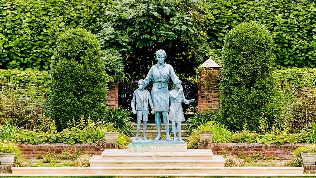 Princess Diana statue in Kensington Palace's Sunken Garden, London.