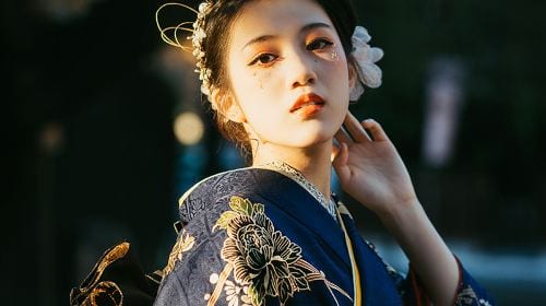 Japan Colored Weaving Nara Park Kasugataisha Shrine Mount Wakakusa Tōdai-ji Toshodaiji Deer Kimono Rental Tokyo Kyoto Experience Reservation Booking Trip Moments Kiyomizu-dera Temple Photography