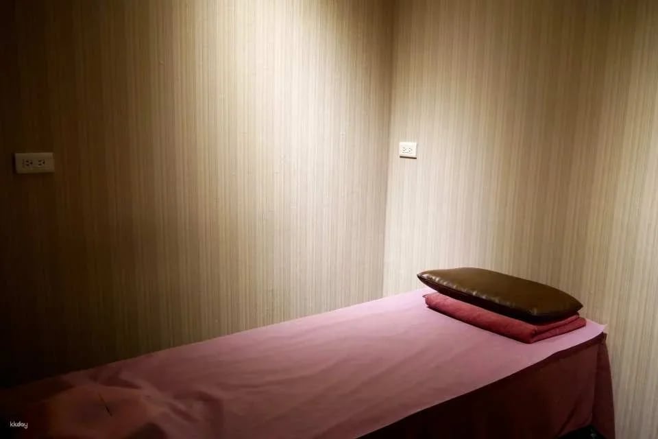 Xuanwu Massage: Foot Massage & Body Massage (Near Xingtian Temple) | Taipei, Taiwan