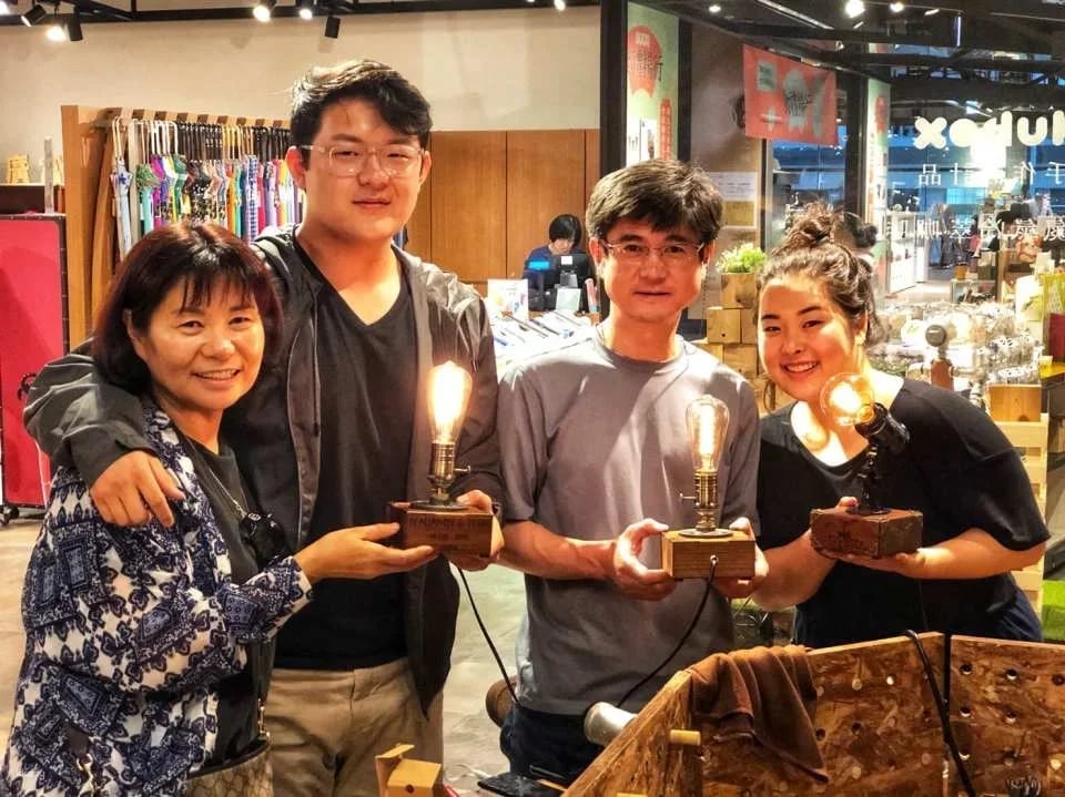 Taipei Handmade | HUBOX Handmade Retro Industrial Style Lighting DIY Course Experience | Near Taipei Songshan Cultural and Creative Park