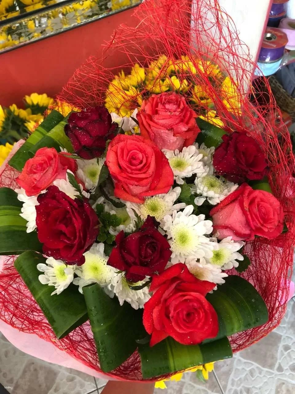 Cebu Flower Delivery Gift Service (Anniversary Bouquet/Cake/Wine)