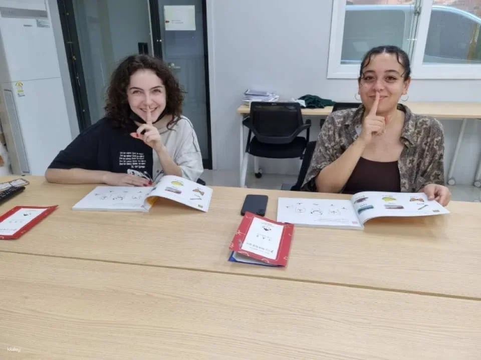 Korean Alphabet (Hangul) Class in Jongno, Seoul | South Korea