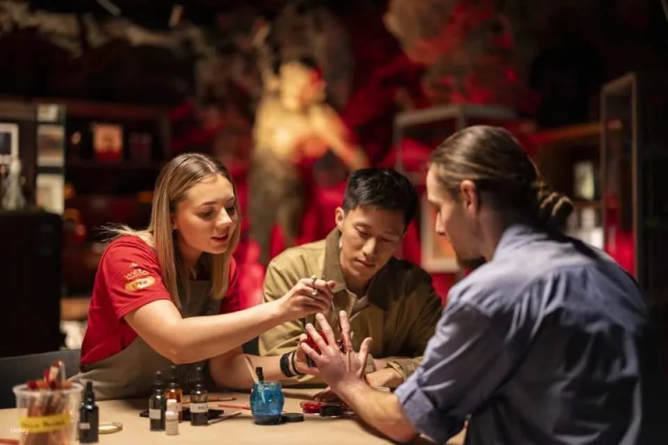 [Small Group Experience] Wētā Workshop Creative Workshop: Explore the making behind Lord of Rings | Wellington