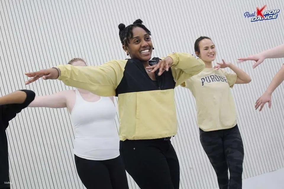 Real K-Pop Dance Studio Class (Photo & Video + Certificate) | Seoul