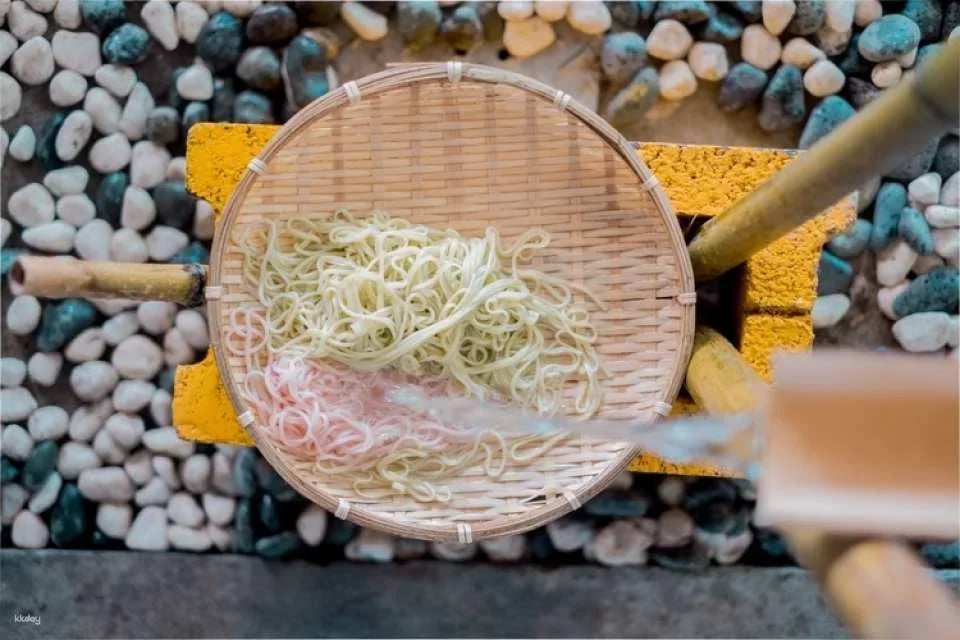 HSU’s Noodle in Shiding, New Taipei City | Flowing Noodles, Handmade Noodles, & Scallion Pancake DIY Experience | Family-Friendly Attraction in New Taipei