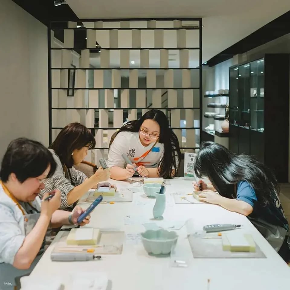 Yingge, New Taipei City｜Anda Kiln Celadon Product Handmade Experience Class·Ceramic Carving｜Small Class Exquisite Teaching