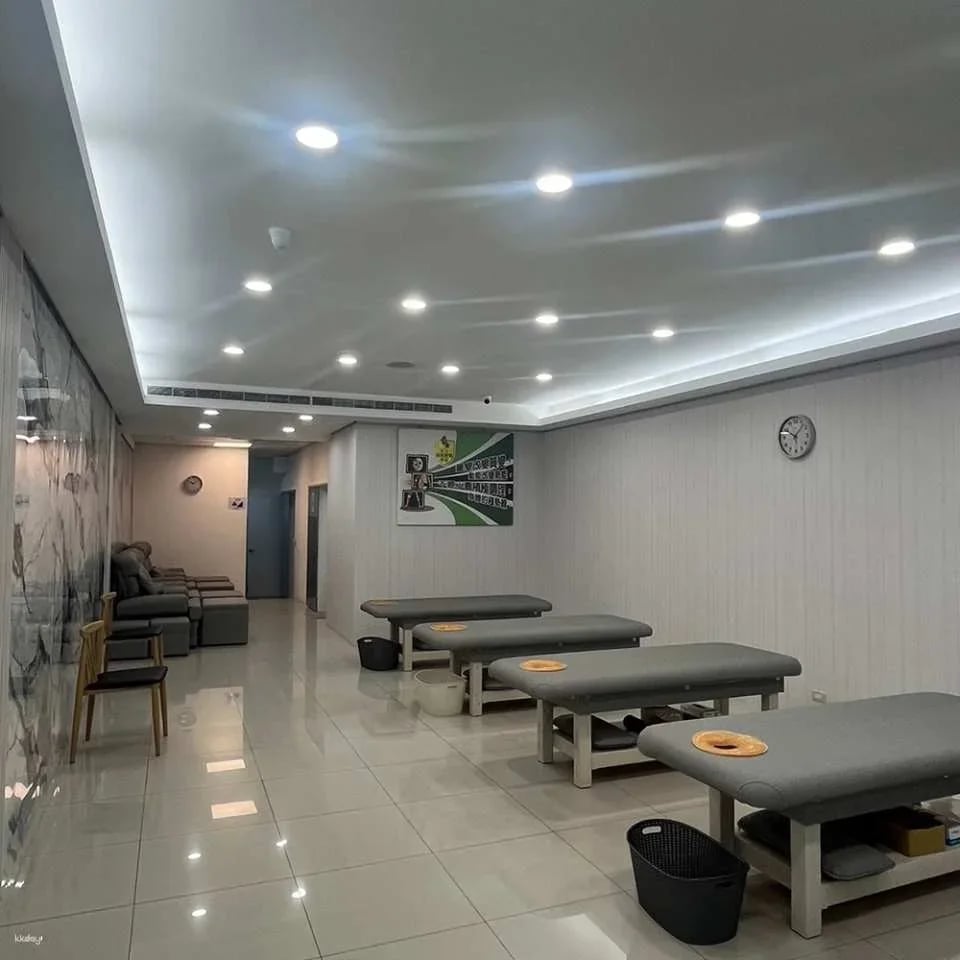 Dr. Dial Authentic Shoulder, Neck, Waist, and Hip Expert Massage Coupon | Valid at multiple branches nationwide | Must book by phone