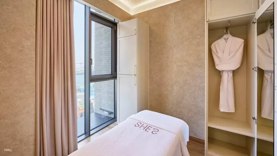 SHE'S Skincare & Premium Spa in Nampo-dong, Busan (Native-speaking interpreter available)